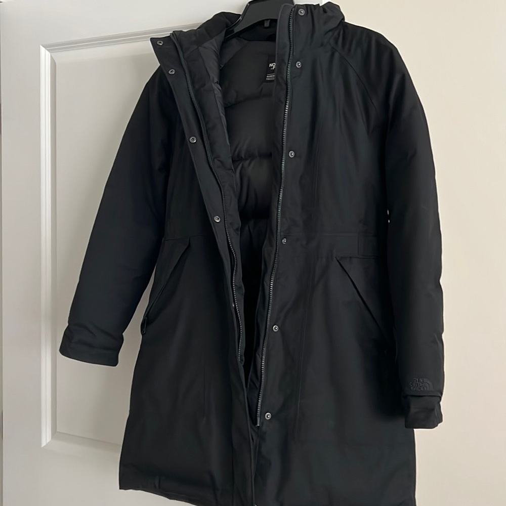 North Face women’s parka with detachable hood
